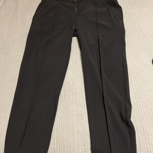 Lululemon pleated pants